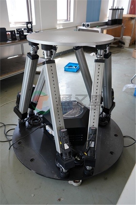 六自由度平台实拍图.JPG