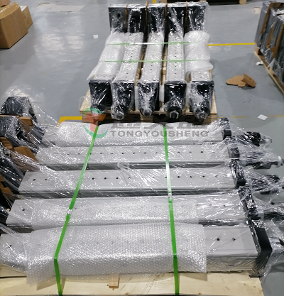 重载滚柱伺服电动缸的技术优势与石油化工行业适配性