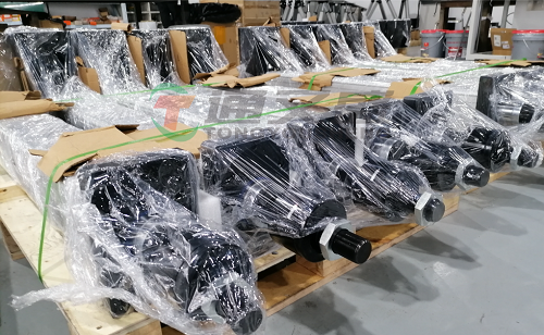推杆式电动缸推动机器人智能化发展的关键作用