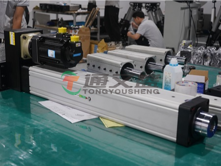 大负载电缸在养殖辅助与管理设备上的应用