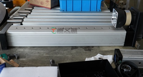 告别传统驱动!精密电缸在塑料挤出机中的应用场景,更精准更稳定 告别传统驱动!精密电缸在塑料挤出机中的应用场景,更精准更稳定