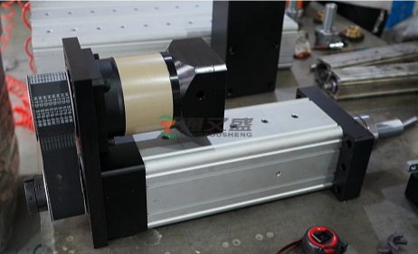 伸缩式电动缸如何 “读懂” 需求?智能控制算法让动作更 “聪明” 伸缩式电动缸如何 “读懂” 需求?智能控制算法让动作更 “聪明”